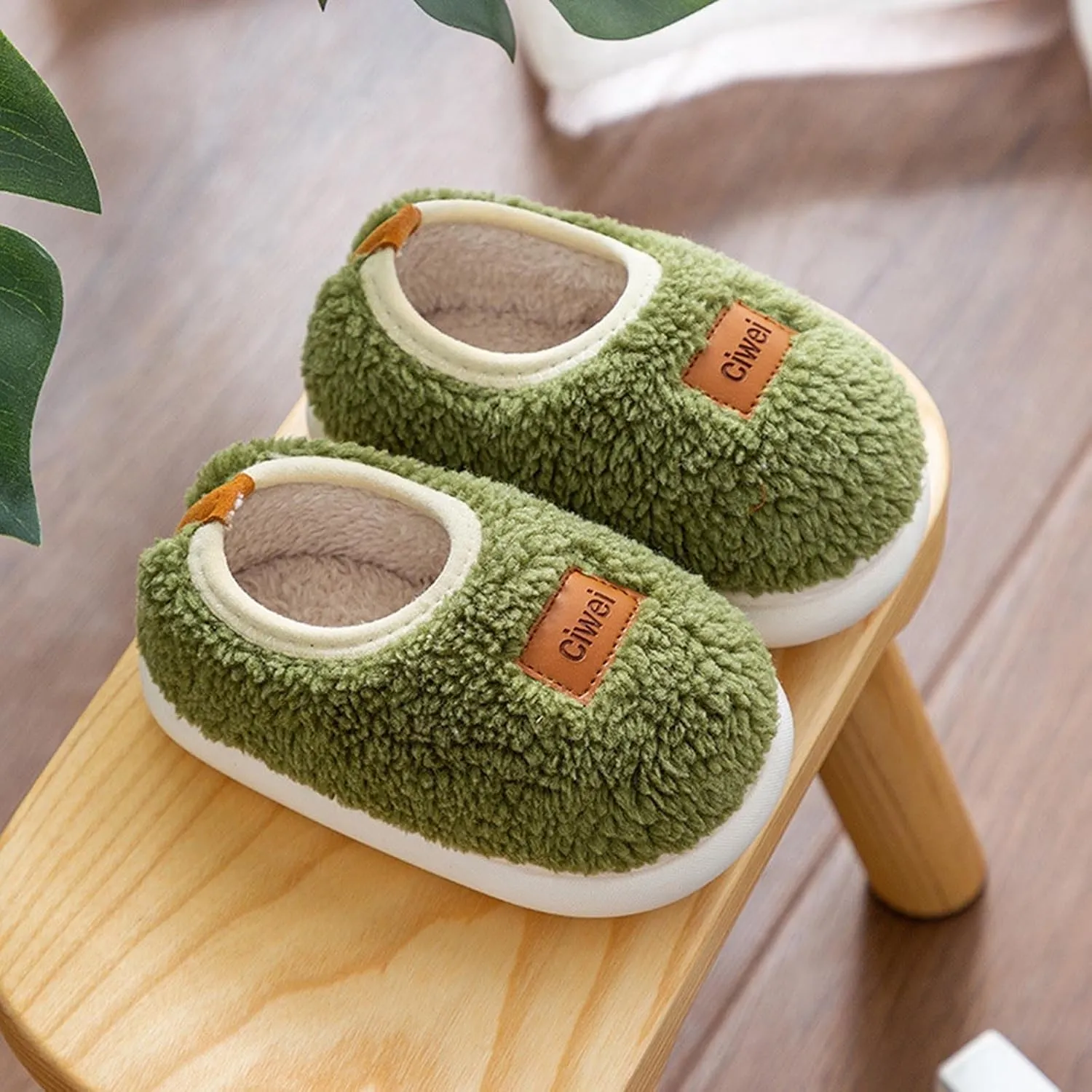 Boys Girls House Warm Slippers Winter Fuzzy Soft Home Shoes for Kids Fleece Cotton Non-slip Toddler Indoor Slippers