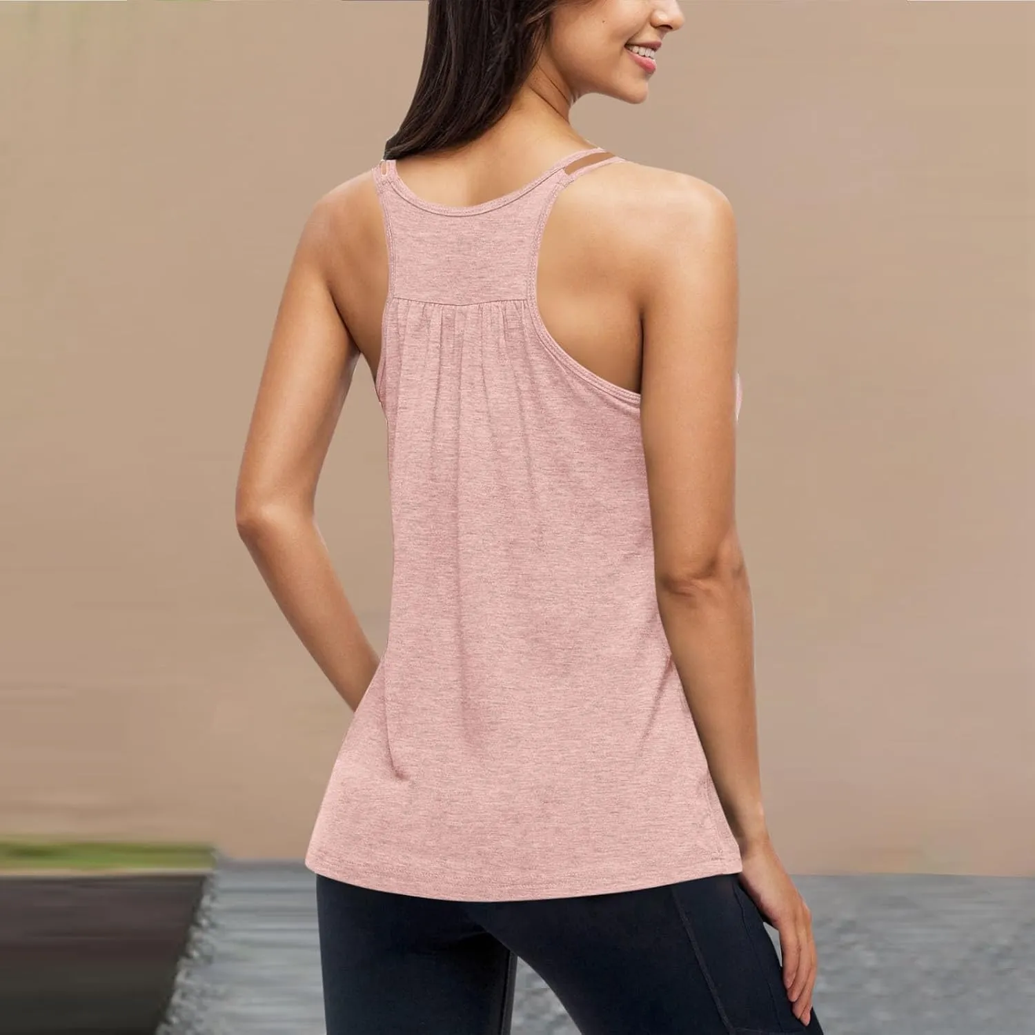 Womens Camisole Tops Built in Bra Tunic Loose Fit Tank Top 2025 Summer Casual Scoop Neck Cami Shirts